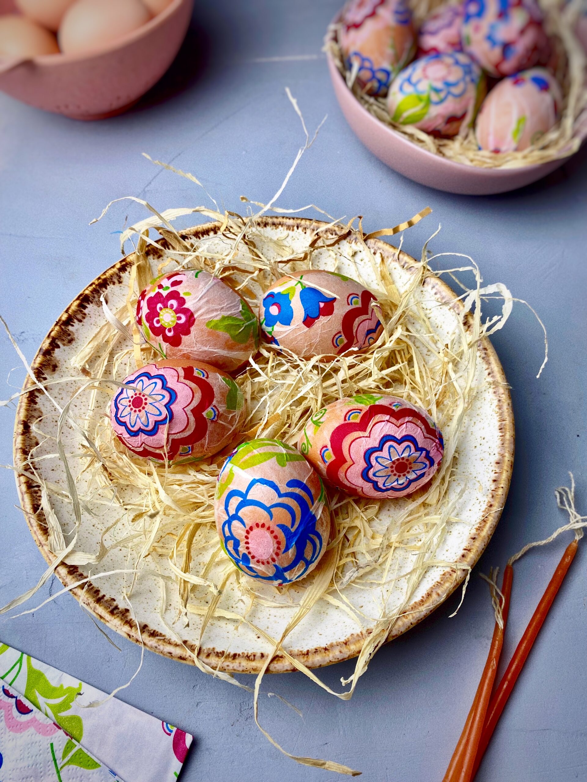 Πως να βάψεις τα αυγά του Πάσχα με απίθανους και εύκολους τρόπους
