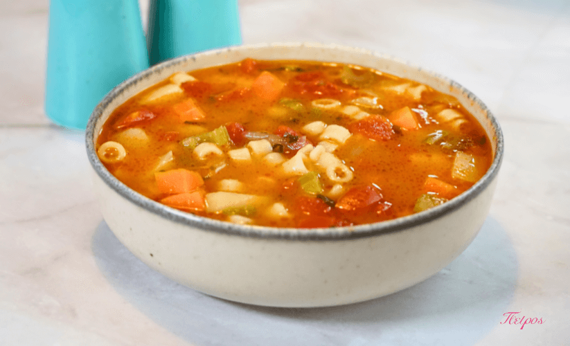 Σούπα με ζυμαρικά και όσπρια