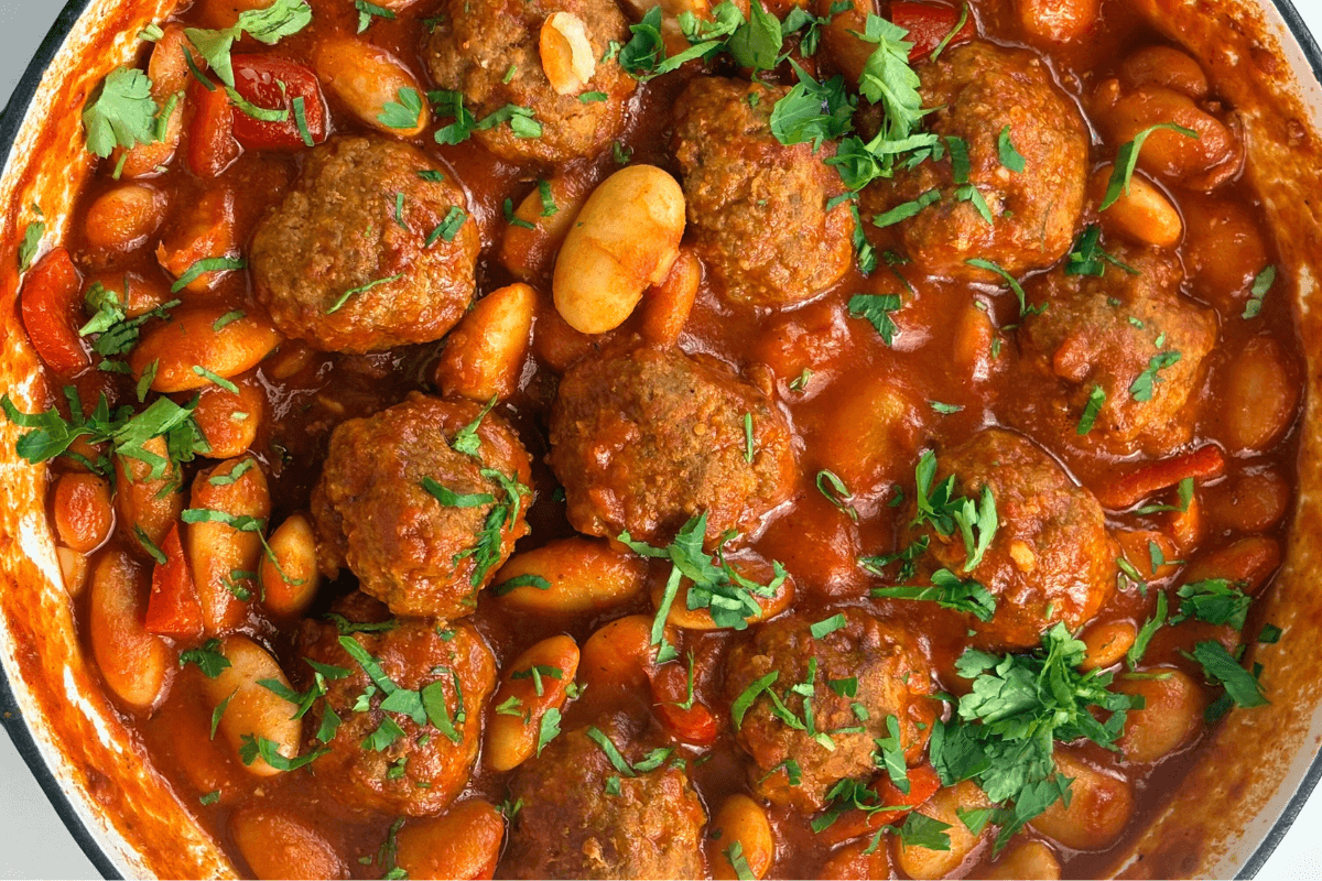 One-Pan Κεφτεδάκια με Γίγαντες
